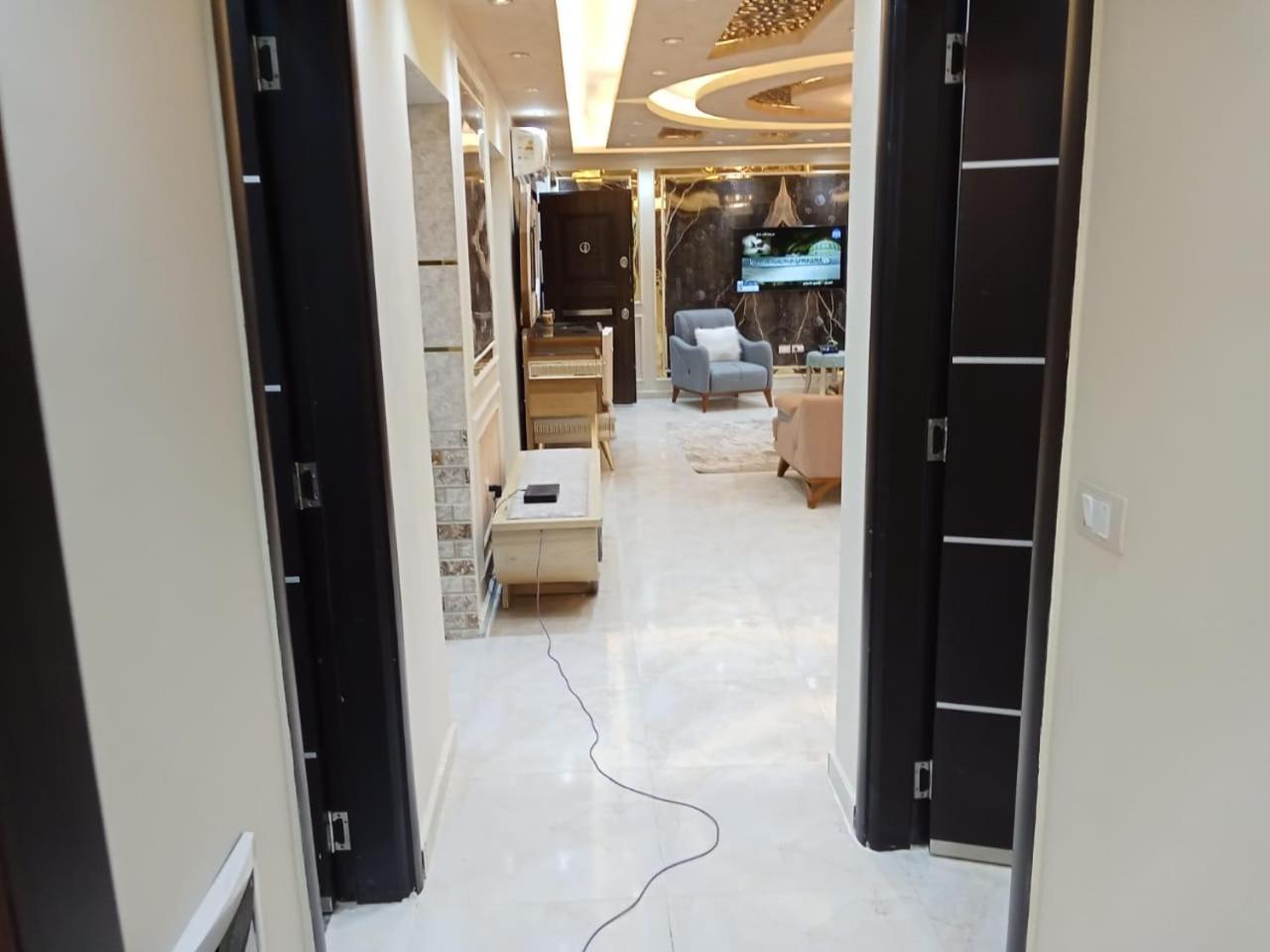 cozy and modern apartment in central location in Cairo Mohandessin near Nile