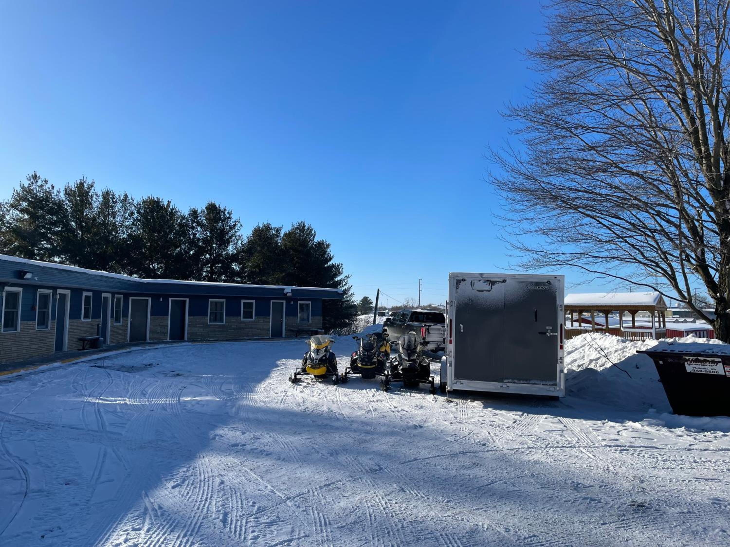 Pine Ridge Motel