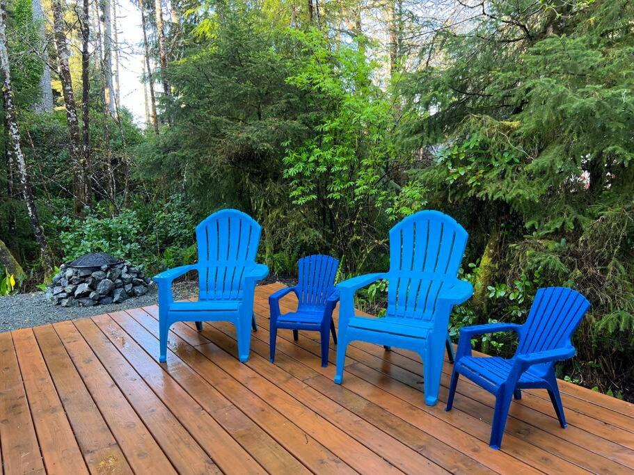 Forest cottage - secluded, hot tub, walk to beach view 3