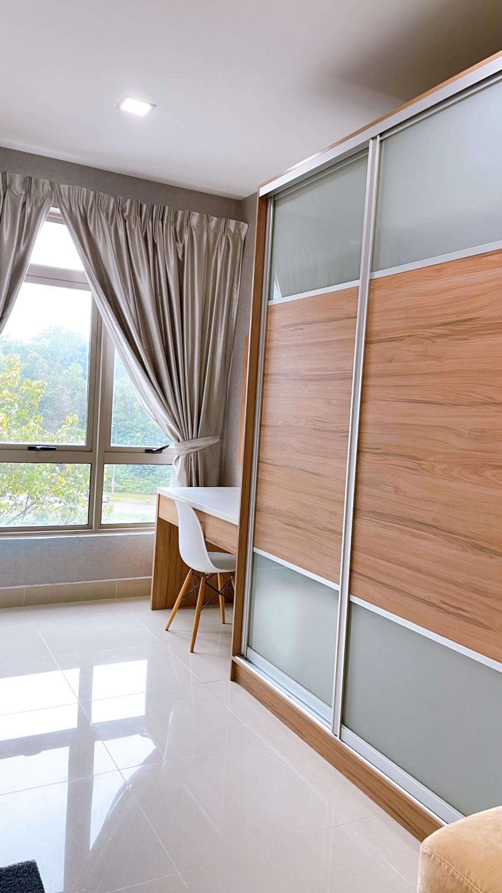 Cozy Stay at Shaftsbury Residences by SNS HOMES photo 8