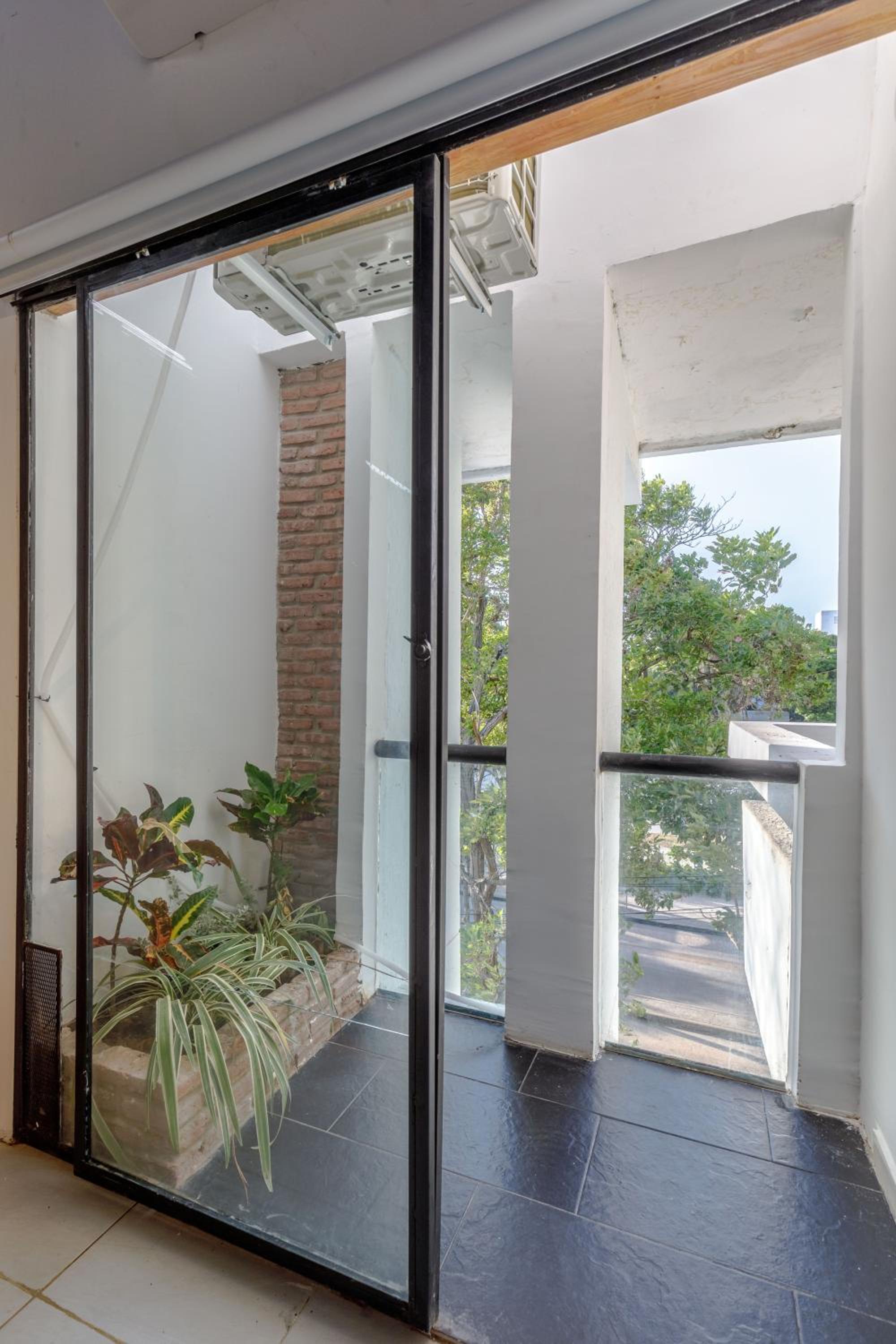 Apartamento rústico industrial , enfrente de hotel prado