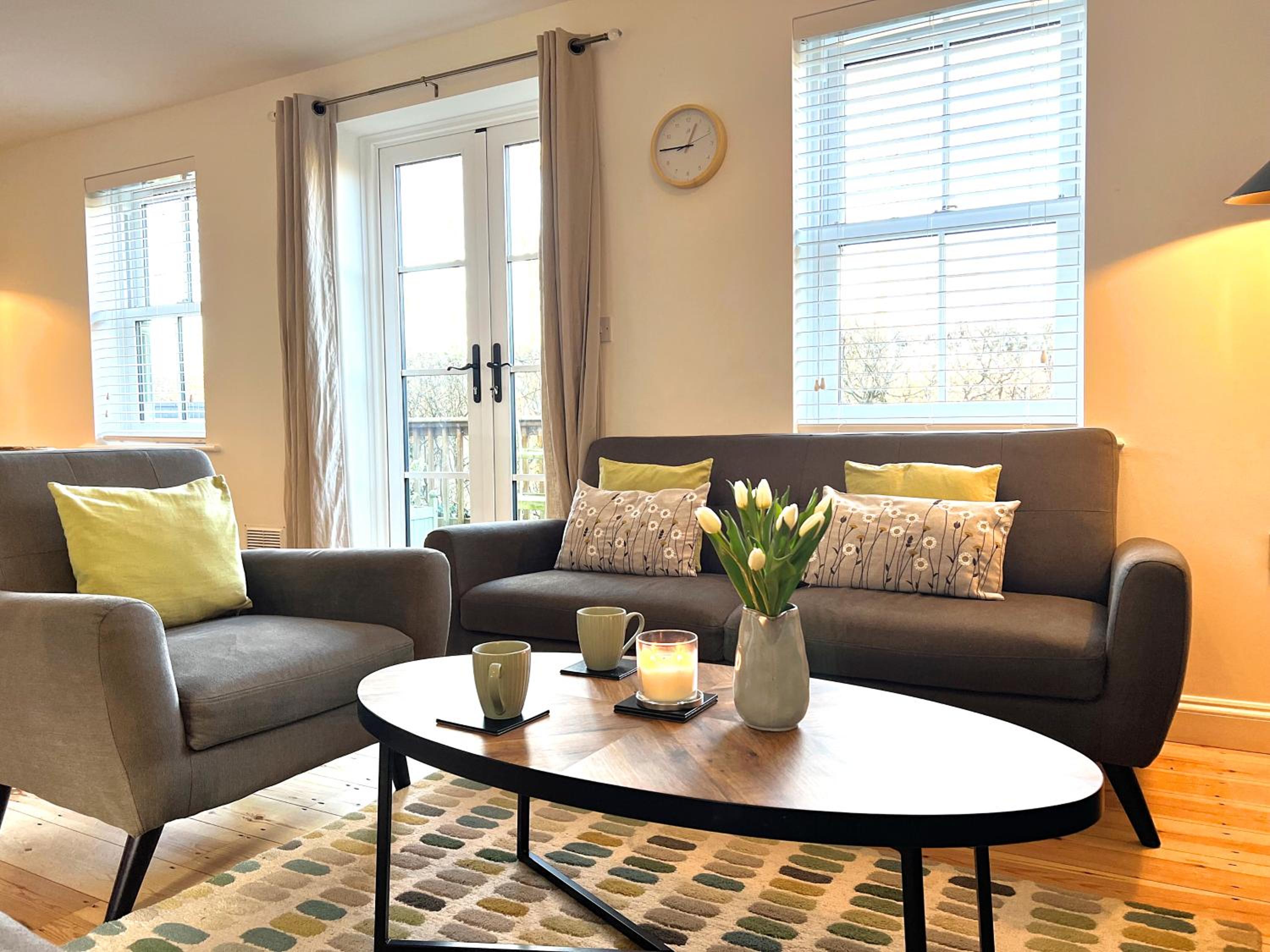 Cosy Cotswold Cottage - Jacobs Cottage view 4