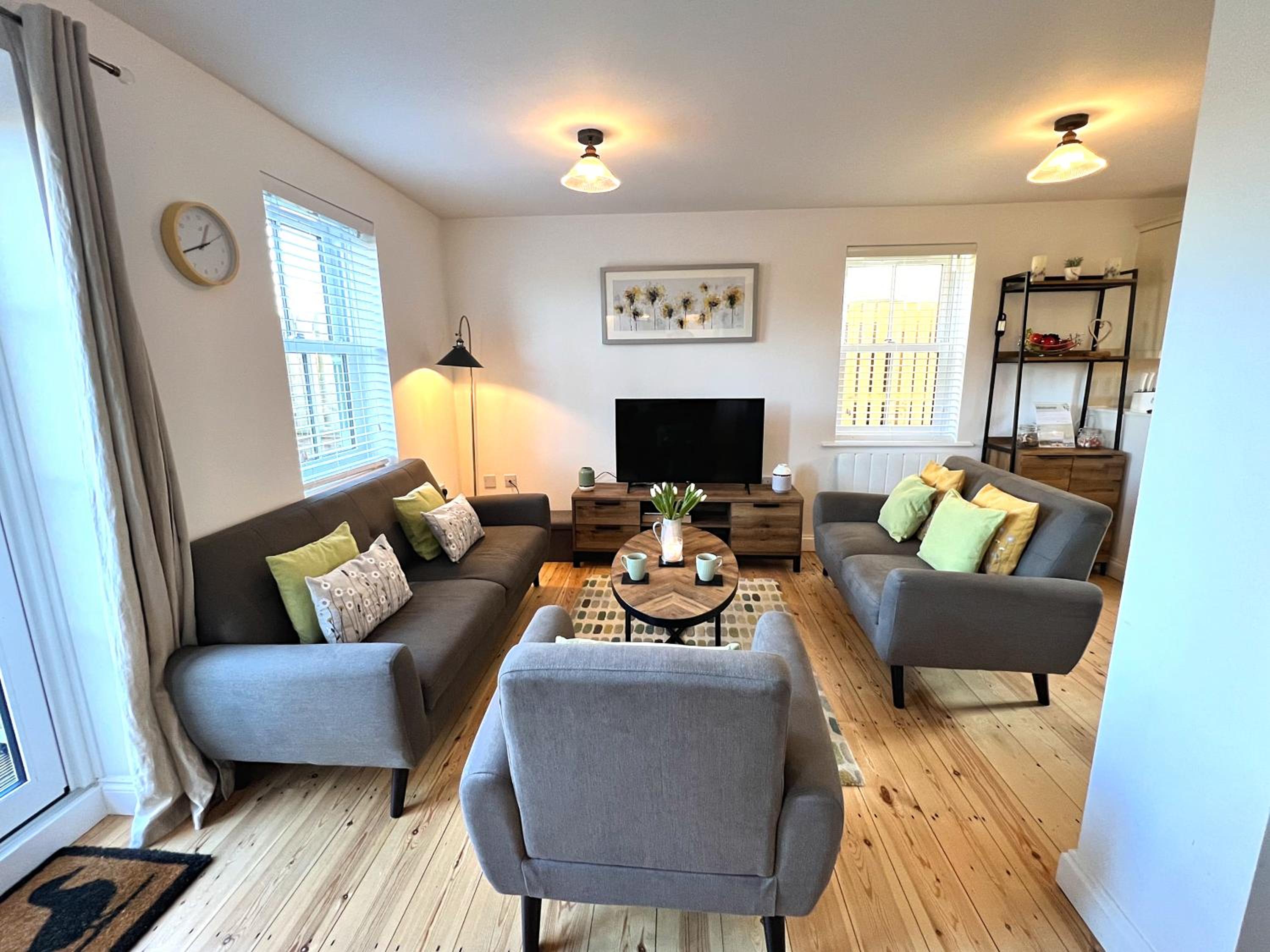 Cosy Cotswold Cottage - Jacobs Cottage view 5