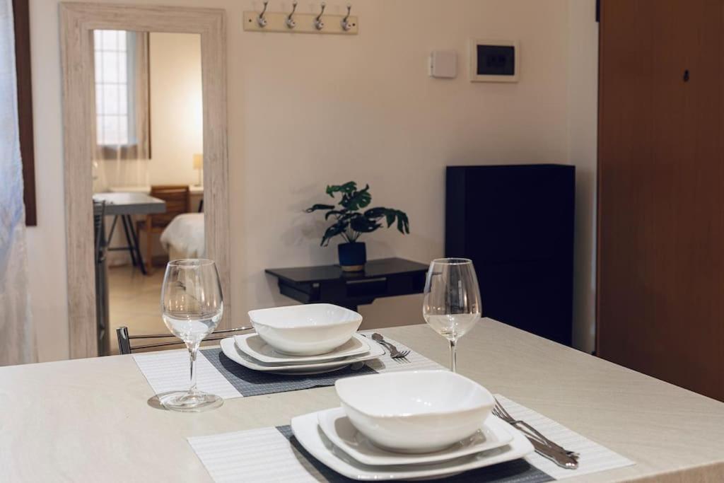 Loft - Comfort Studio - [10m Piazza Maggiore] view 2