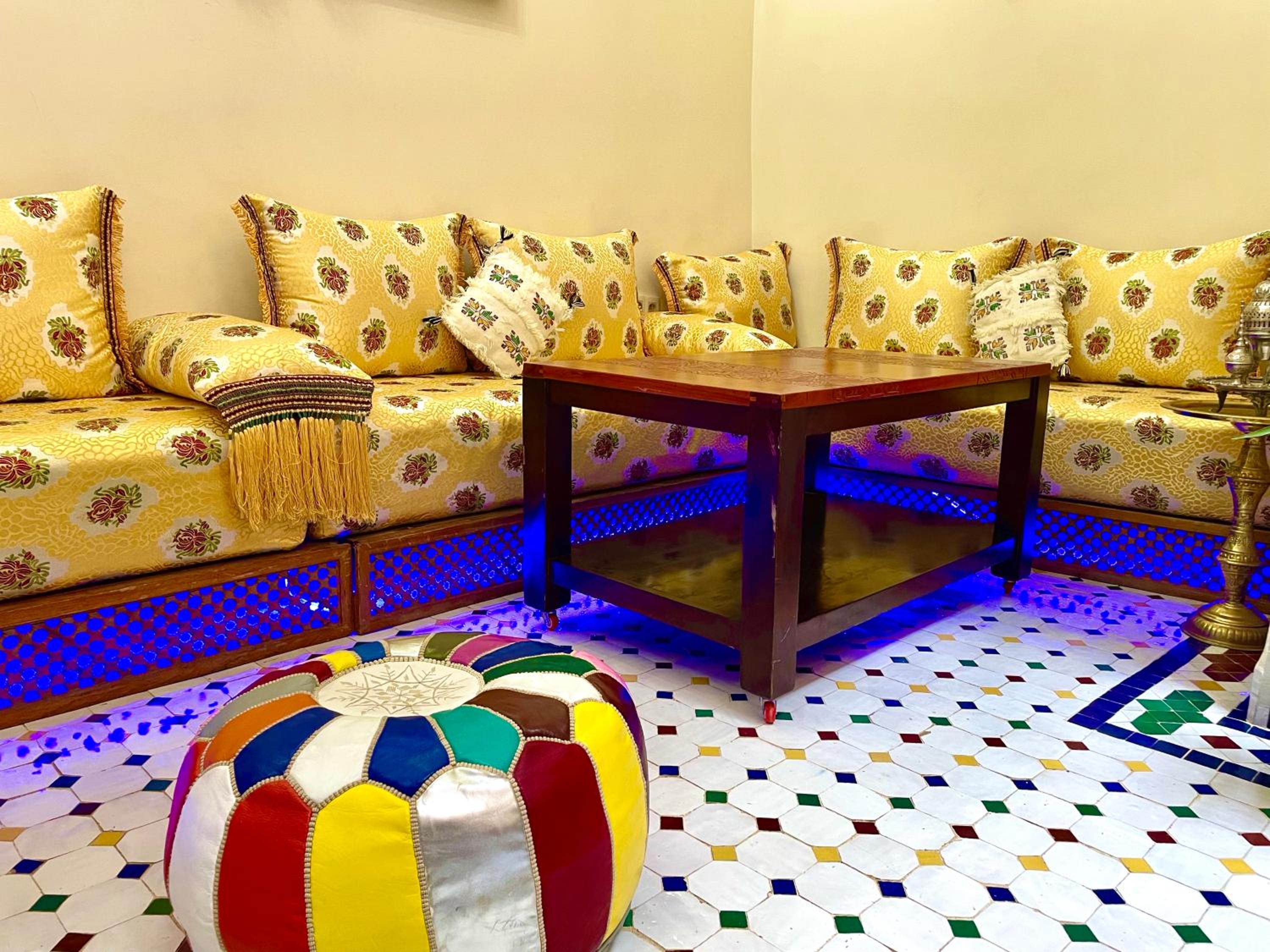 lounge