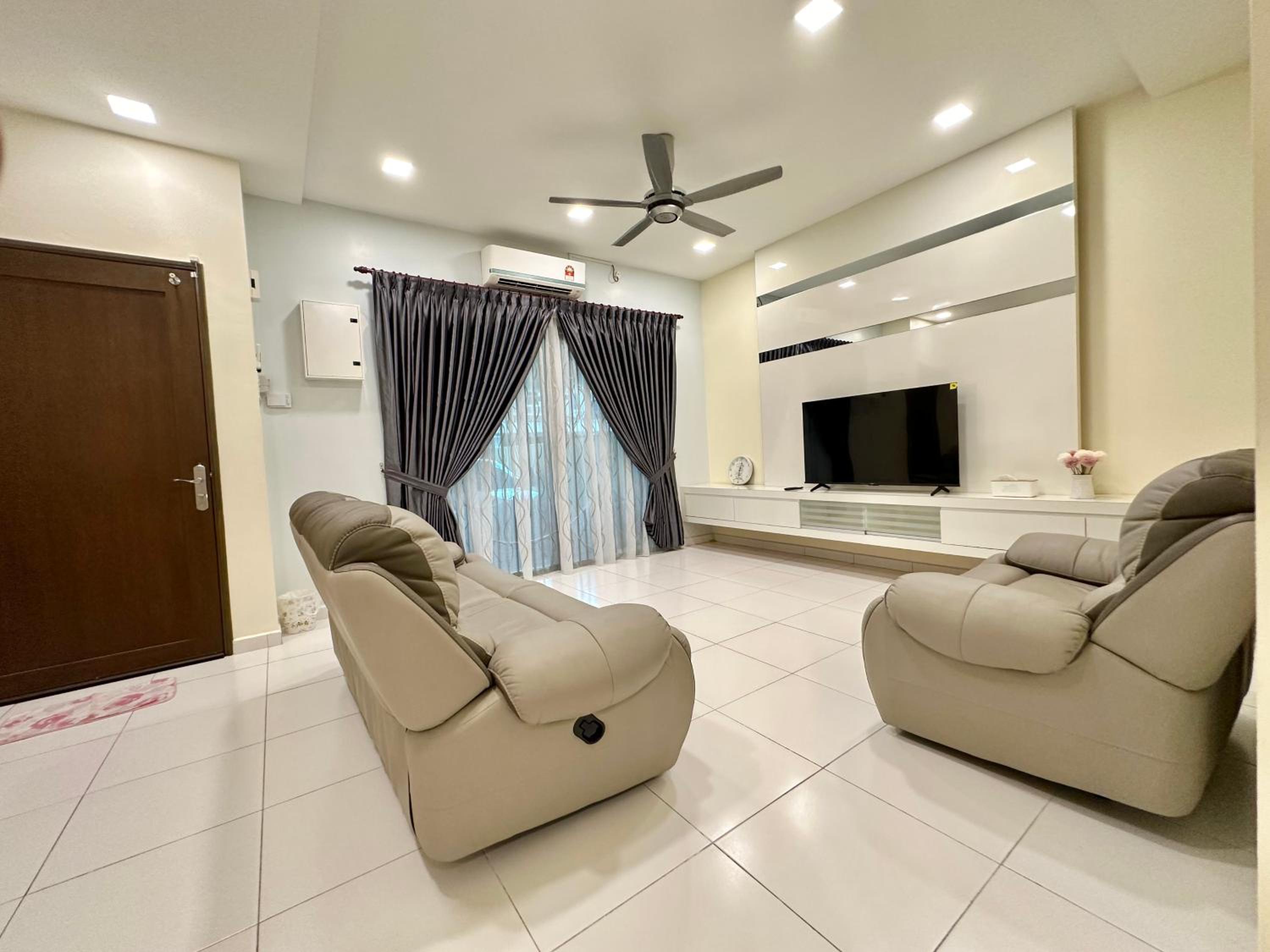 Botani Luxury Homestay photo 8
