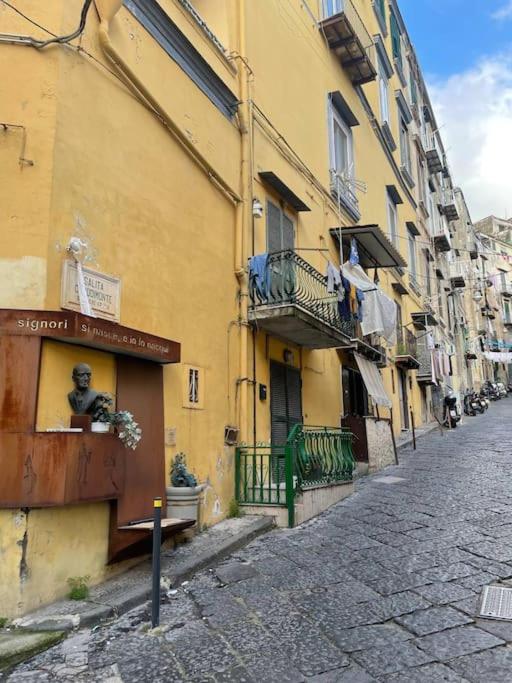 A Commedia Napulitana Guest House