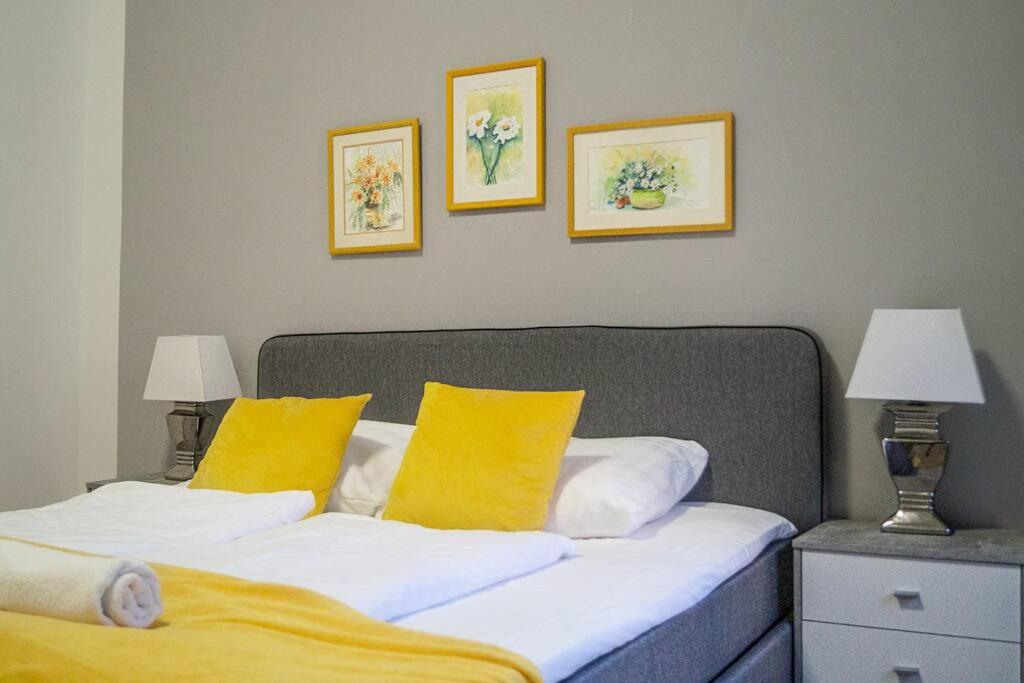 Quadrable King Room w/ Cityview Mariahilferstr F