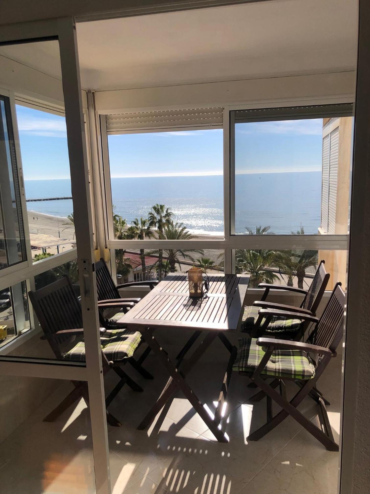 Estudio MAR EN CALMA, Primera Línea de Playa con Vistas al Mar photo 5