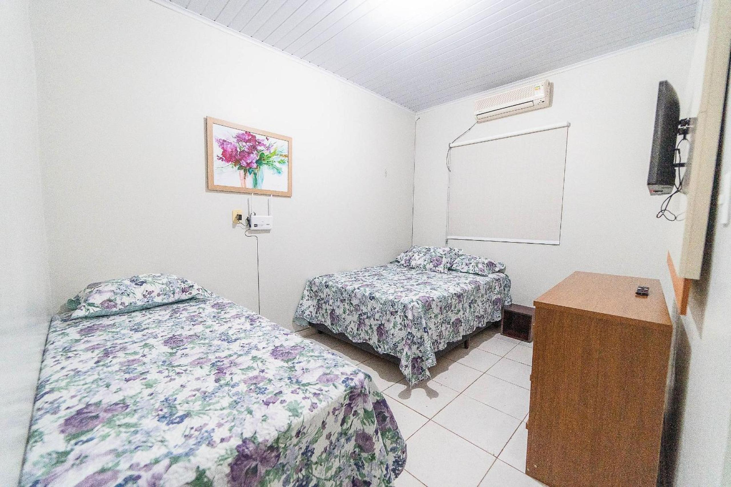 Apartamentos 1Qto, Cozinha Completa, até 4 hospedes Jr Catito