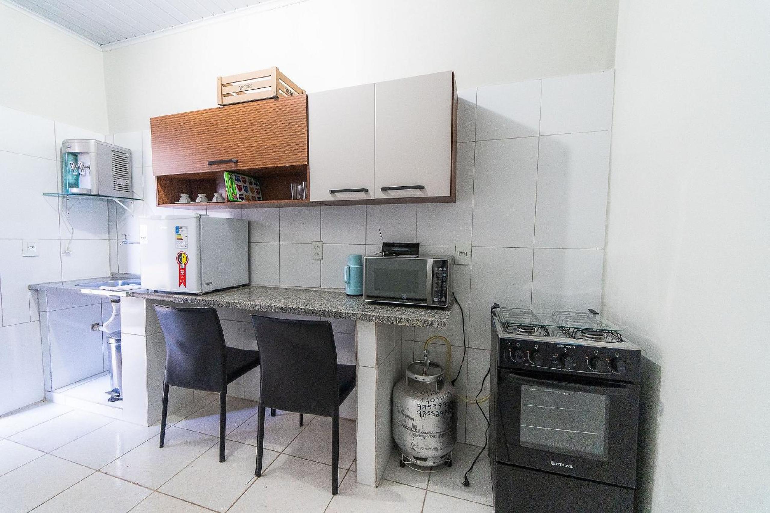Apartamentos 1Qto, Cozinha Completa, até 4 hospedes Jr Catito