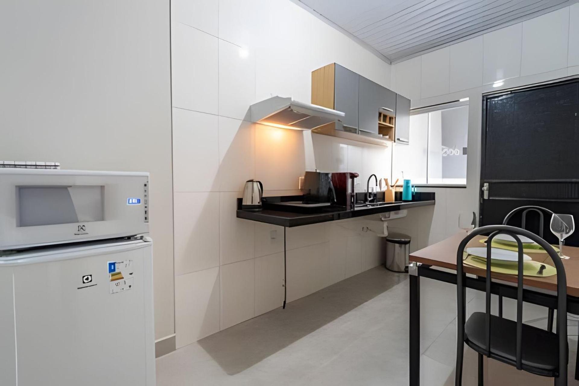 Apartamentos 1Qto, Cozinha Completa, até 4 hospedes Jr Catito