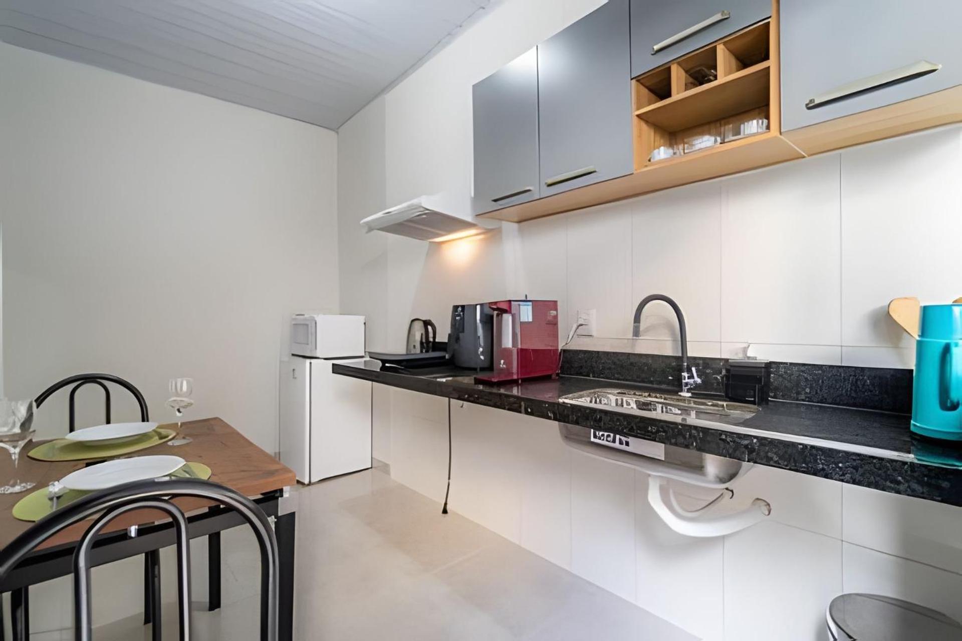 Apartamentos 1Qto, Cozinha Completa, até 4 hospedes Jr Catito