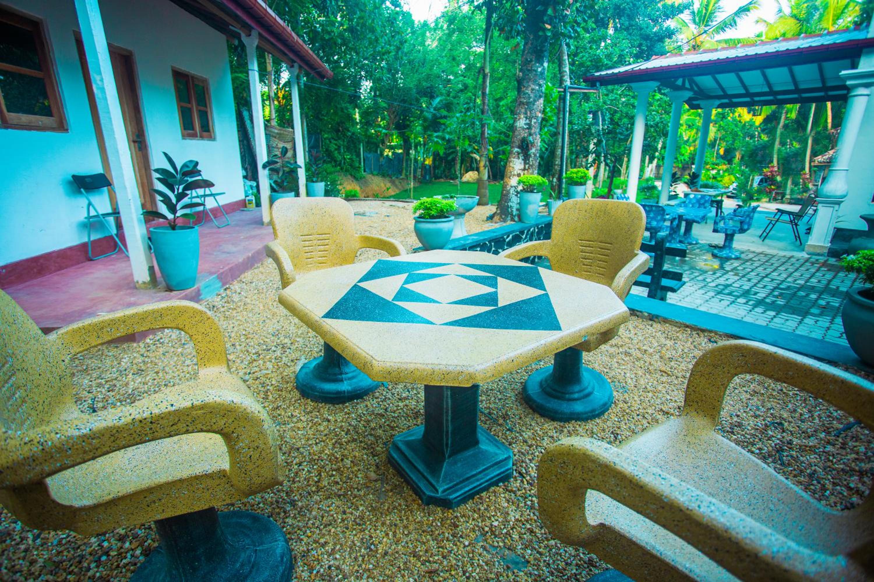 Queen's Villa