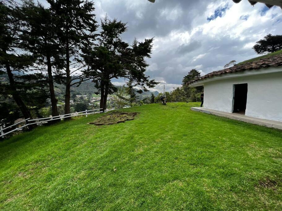 Alojamiento campestre con hermosas vistas