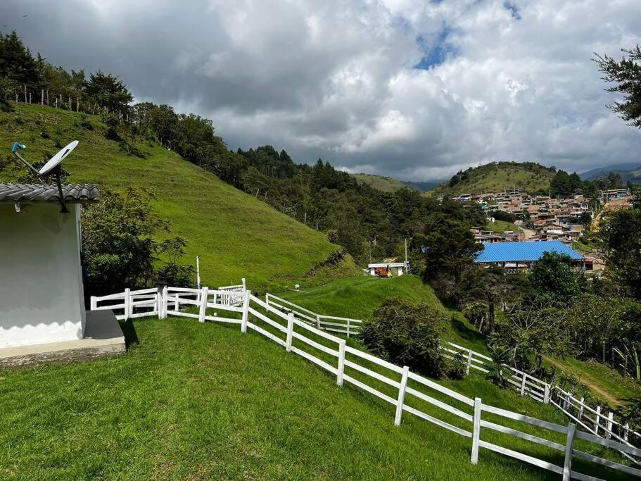 Alojamiento campestre con hermosas vistas