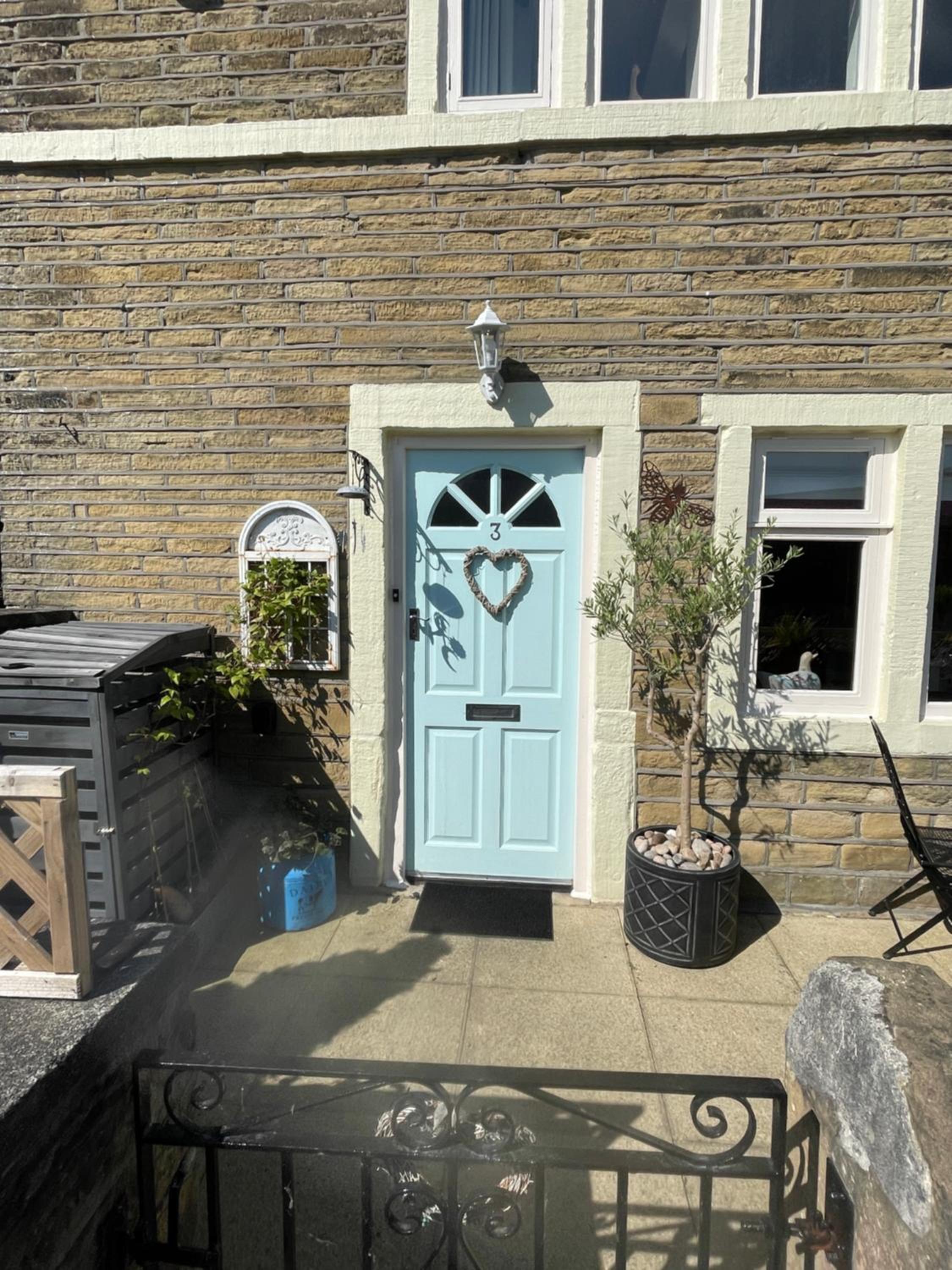 Cute and cosy 2 bed cottage view 2