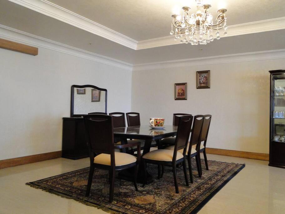 Zamalek Retreat: Premium Stay with Nile View