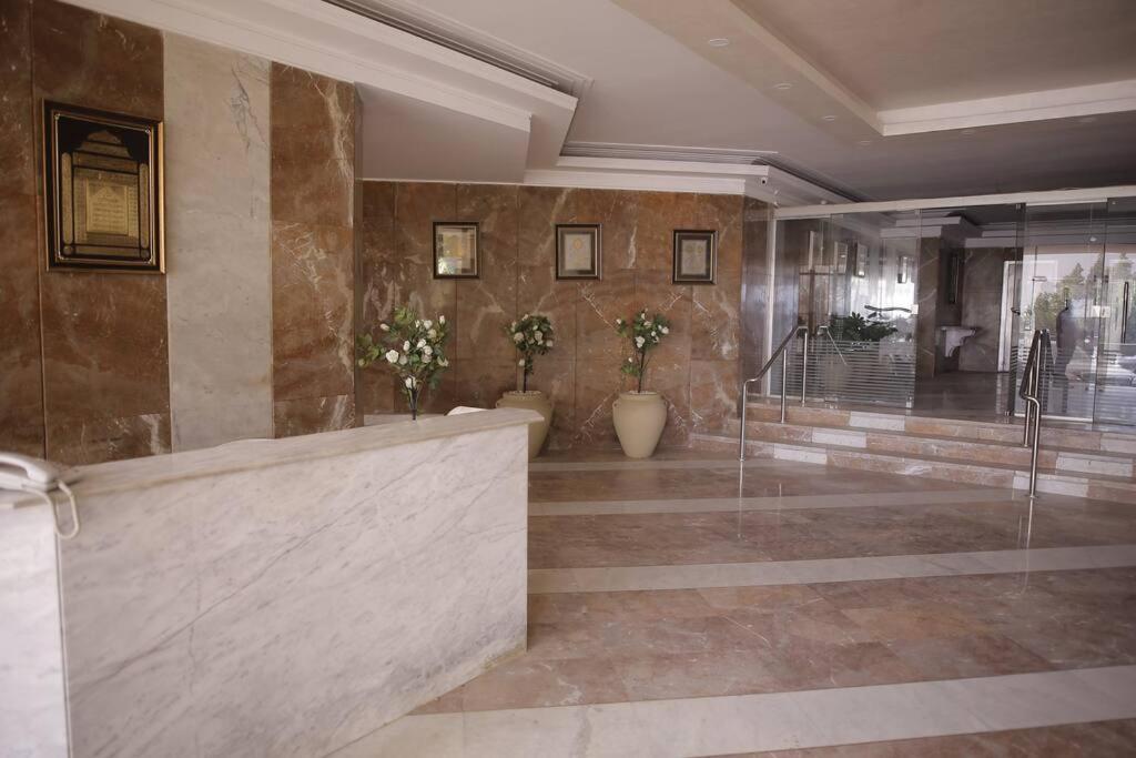 Zamalek Retreat: Premium Stay with Nile View