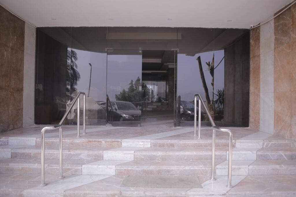Zamalek Retreat: Premium Stay with Nile View
