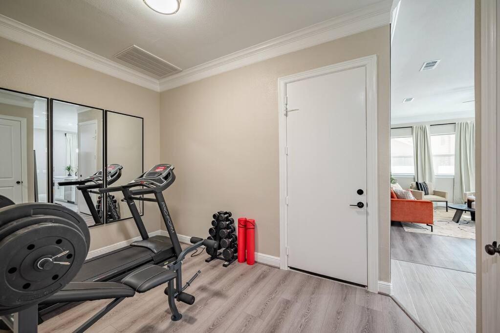 Pet OK, 10 min to Alphaland, Home Gym, Gated - Property Image 17