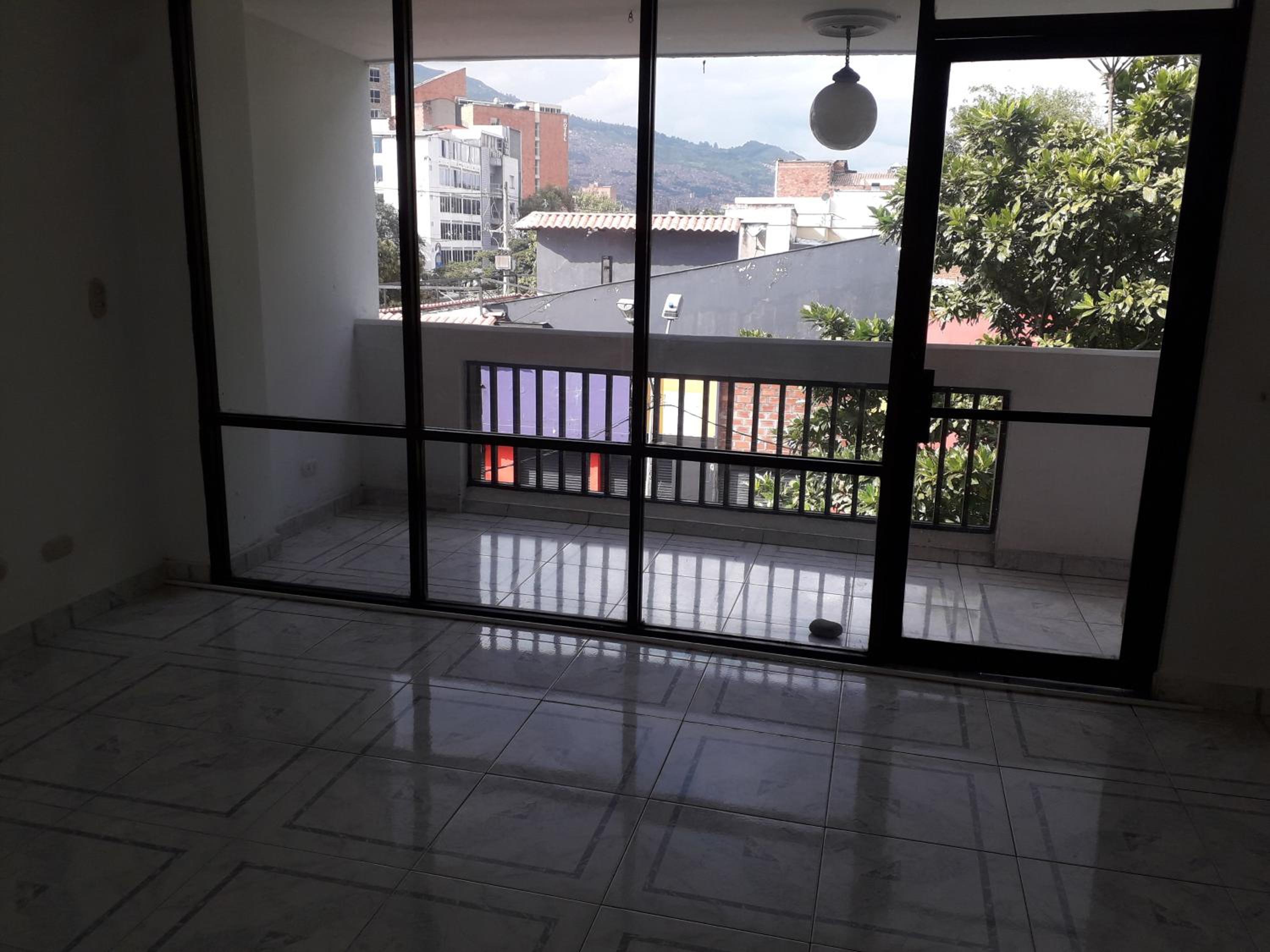 cool de laureles Medellín