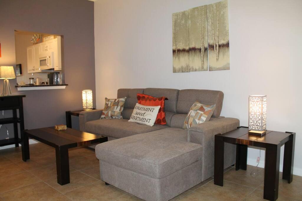 Affordable Condo 3 miles from Disney and Golf!