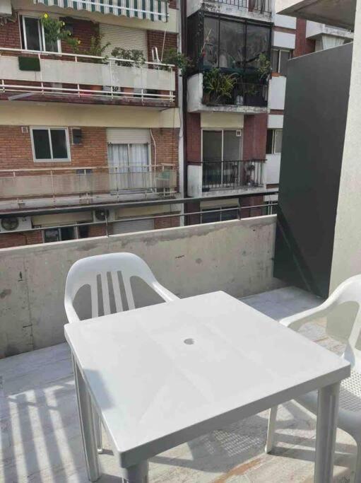 2 Amb. Palermo Botánico. Frente. Balcon terraza.