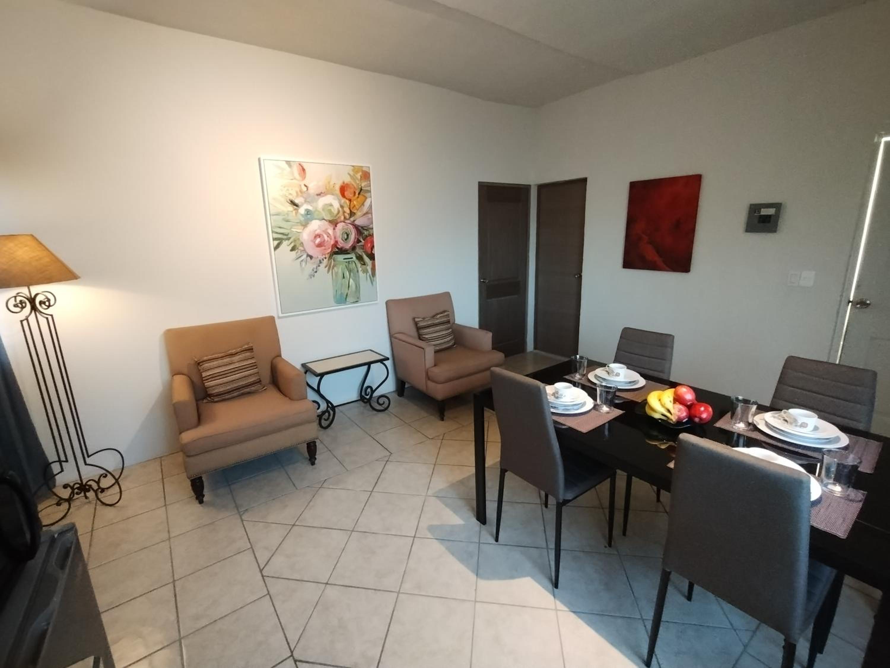 Tres Migueles, Departamento Alaain, cerca de la marina, zona turistica y playa