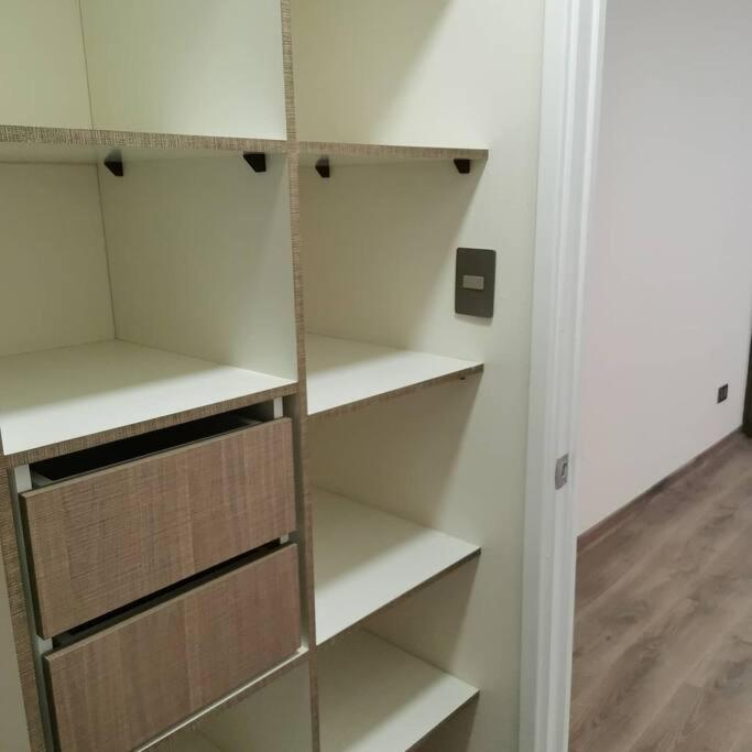 Habitación para estudiantes cercano al Metro L1