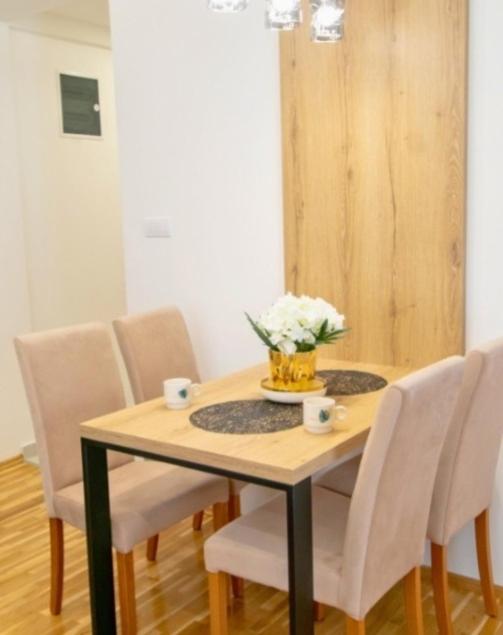 Vidik apartmani Tara