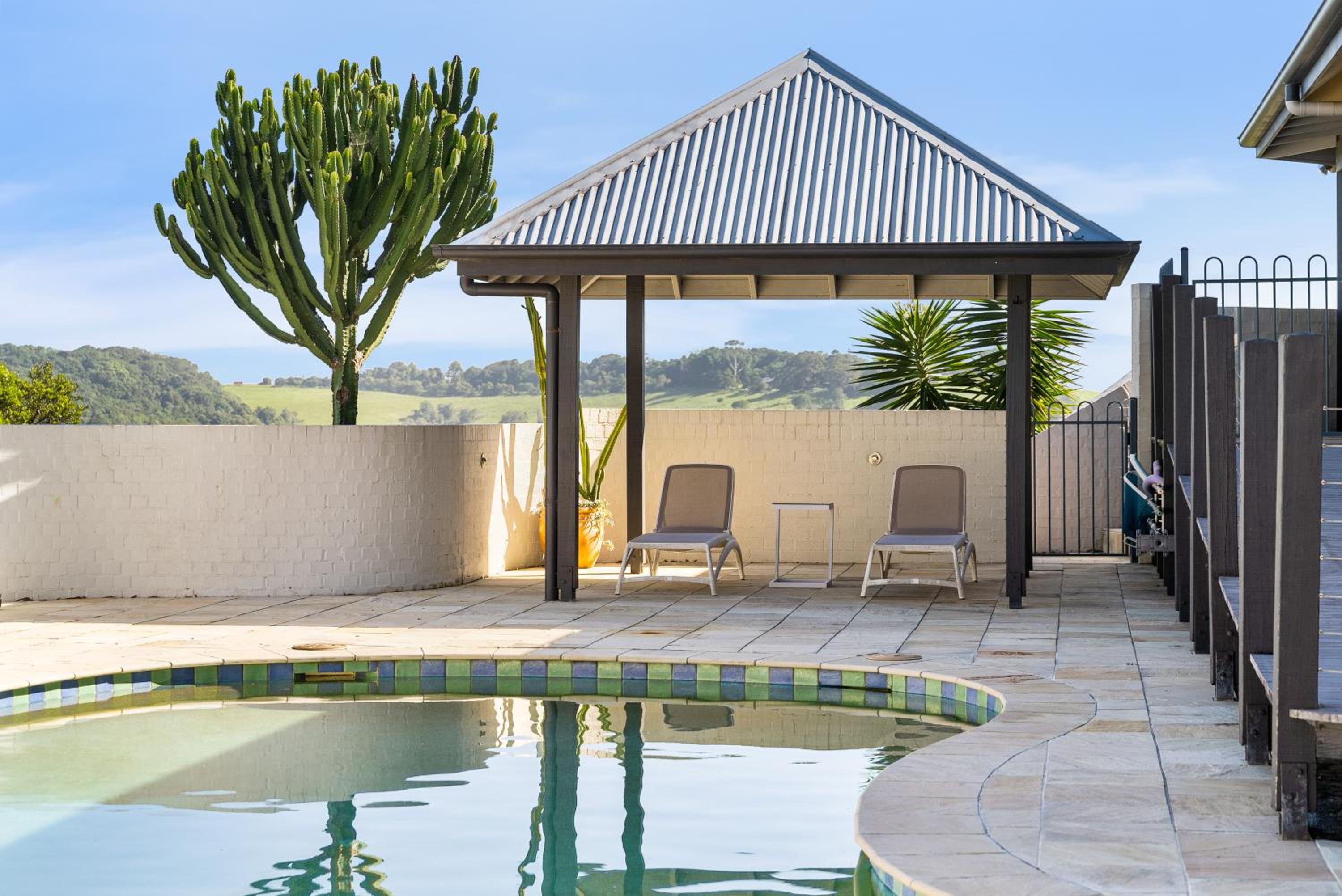 Byron Bay Hinterland Breeze 2bed & pool