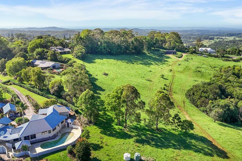 Byron Bay Hinterland Breeze 2bed & pool