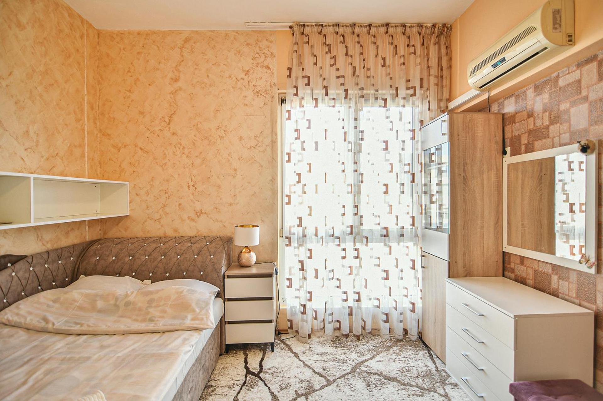 Cozy flat for 3 on a Budget