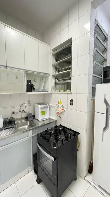 Studio Moderno a 5 Minutos da Praia - NSC371-702