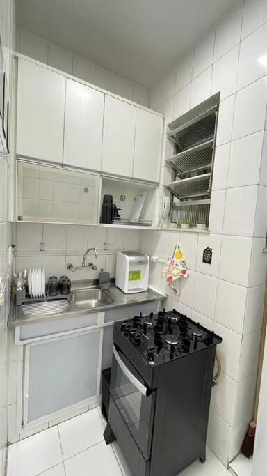 Studio Moderno a 5 Minutos da Praia - NSC371-702