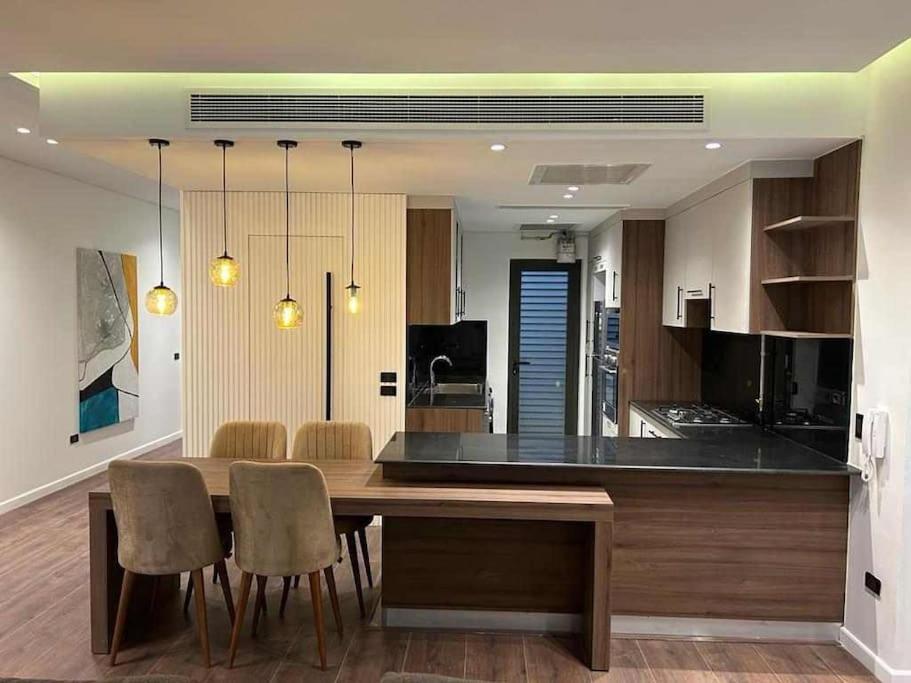 Luxurious Lake View Flat view 2