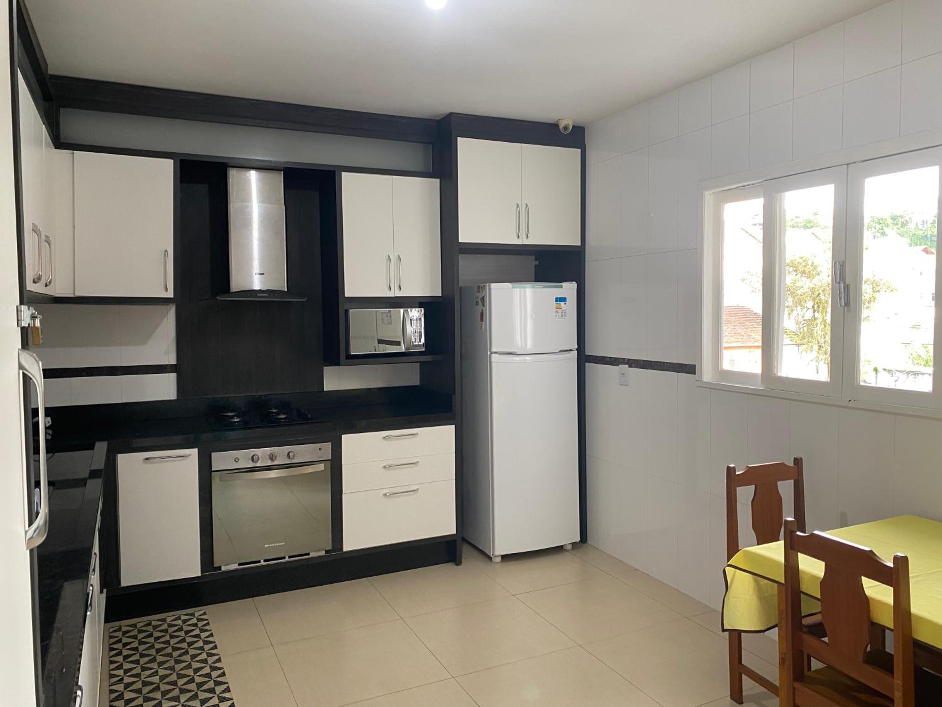 Casa temporada para grupos 10 Pessoas, prox. a vila Germânica Blumenau