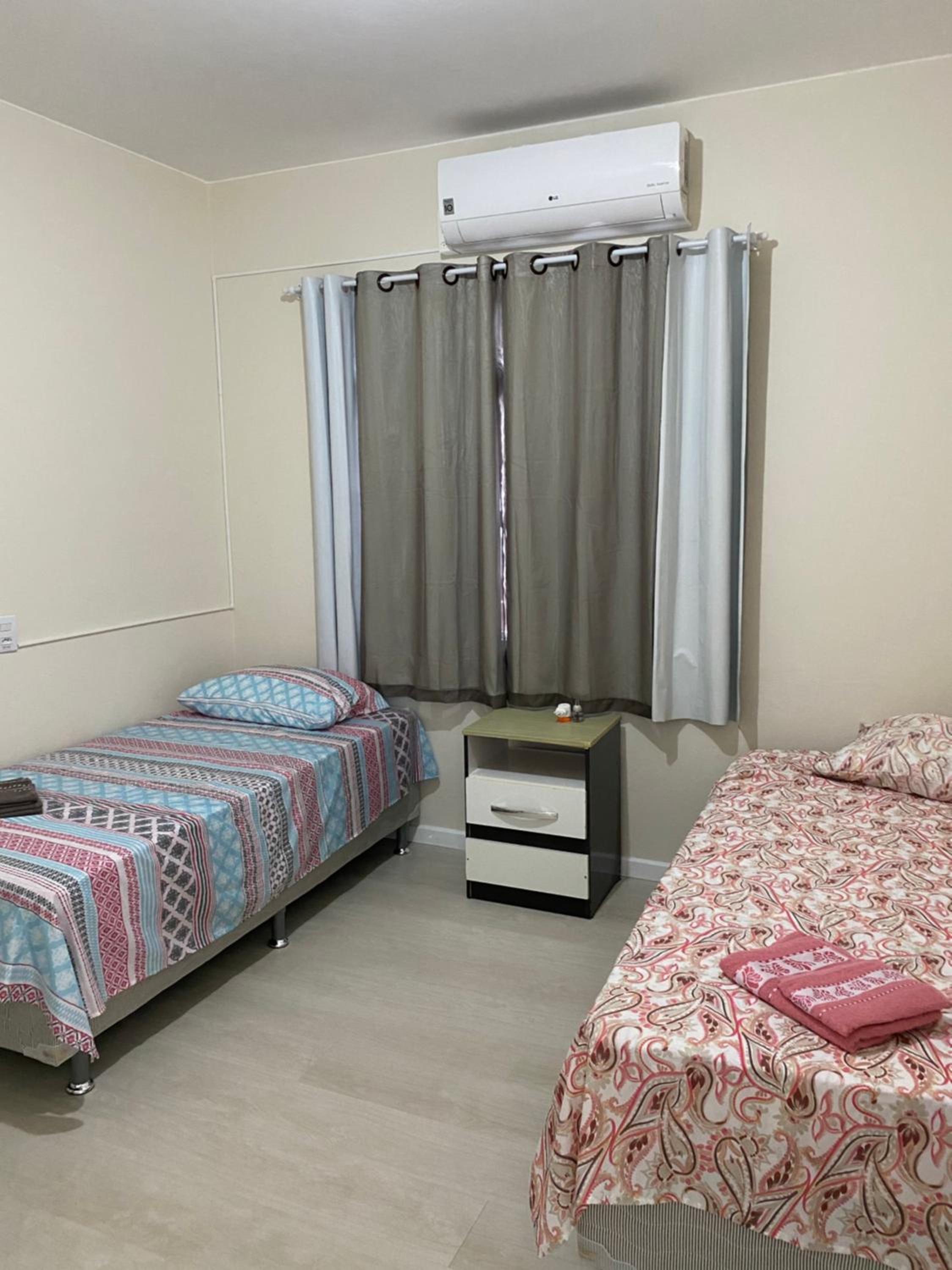 Casa temporada para grupos 10 Pessoas, prox. a vila Germânica Blumenau