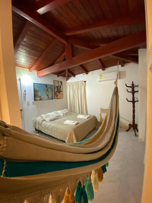 Cómodo apartamento con vista al mar y la montaña
