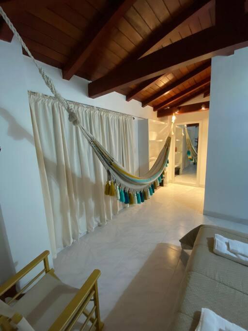 Cómodo apartamento con vista al mar y la montaña