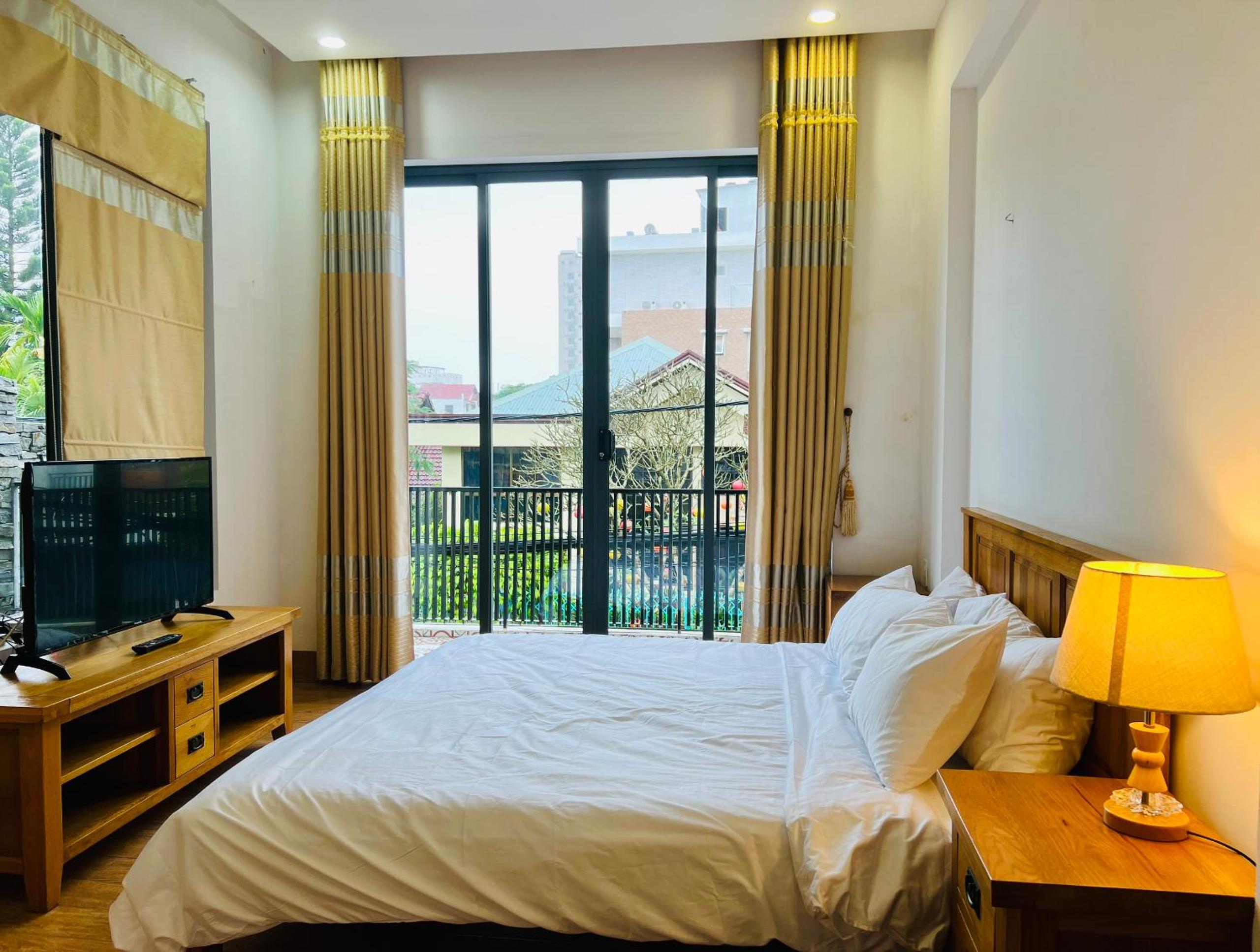 Qi Villa My Khe Beach view 5