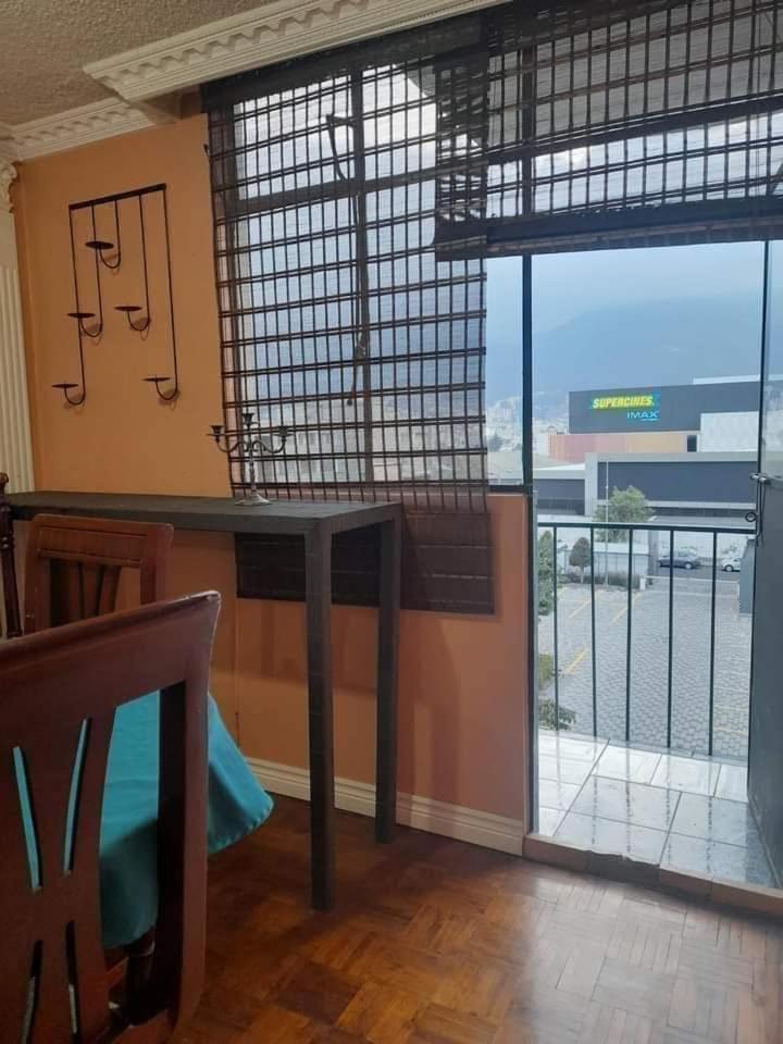Departamento Amoblado en Quito Norte, sector la Udla Universidad Av Granados