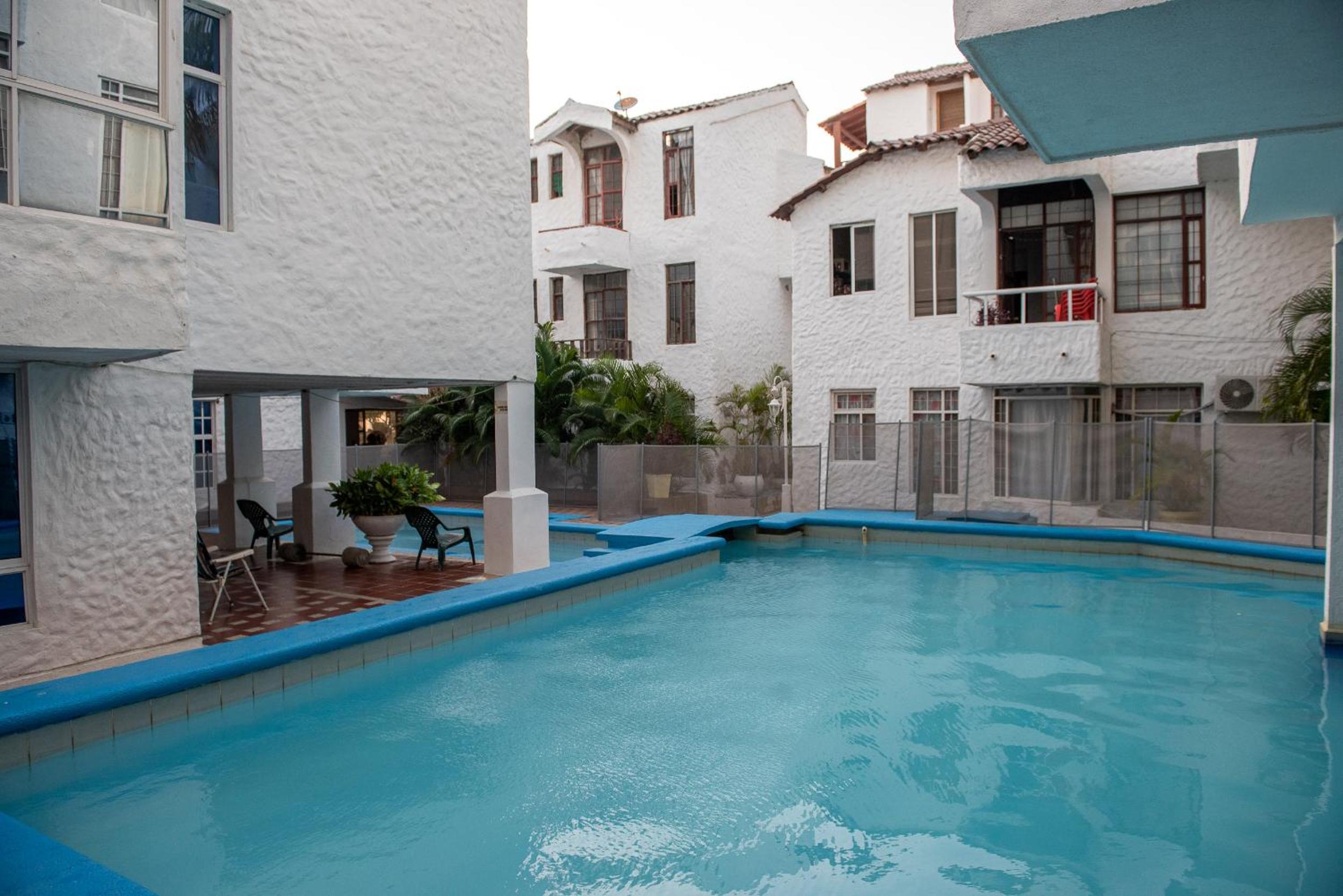 Cómodo apartamento con vista al mar y la montaña