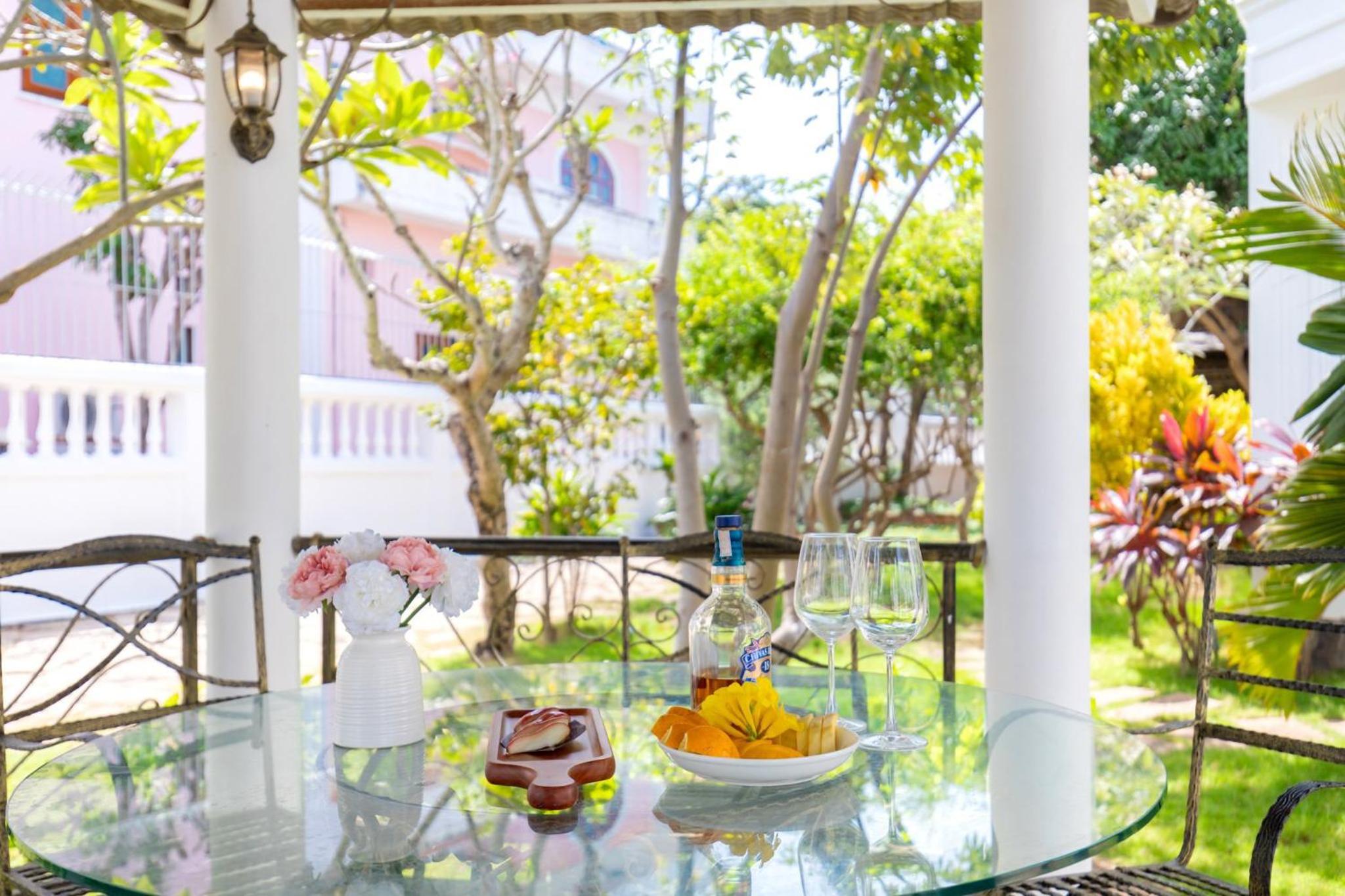 Ruby Villa