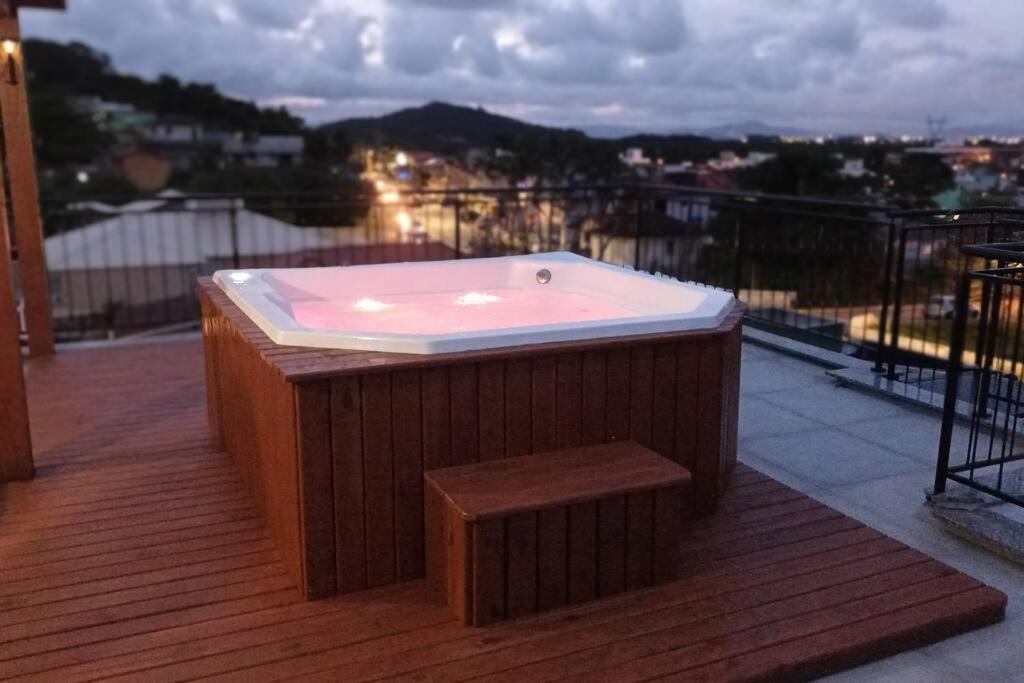 Cobertura Duplex com Jacuzzi Privativa.
