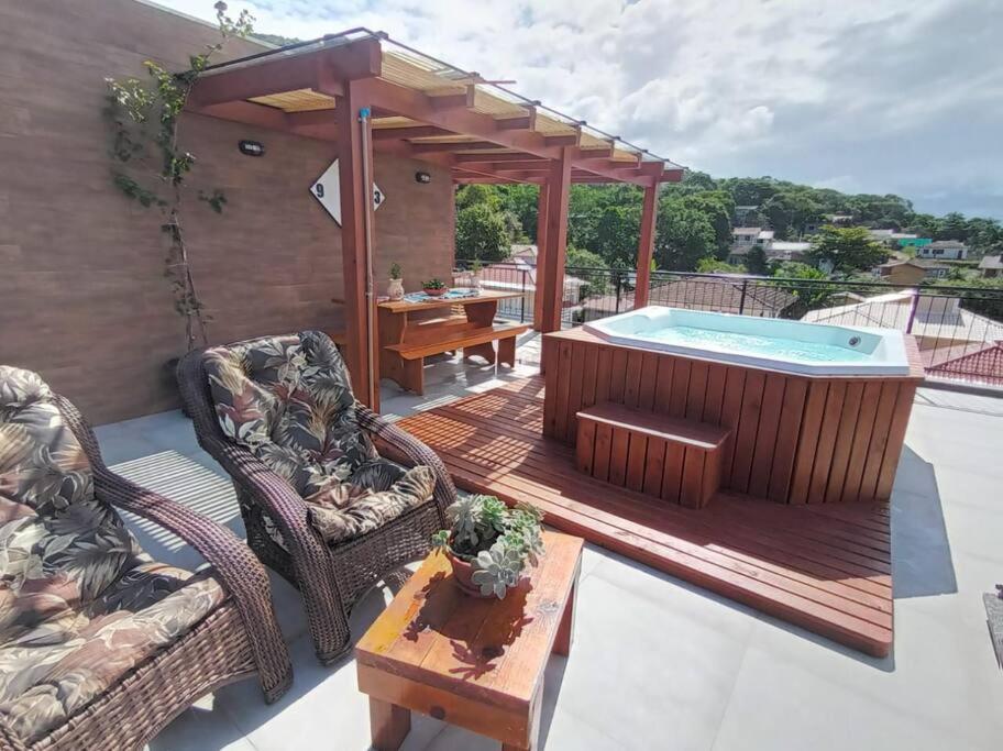 Cobertura Duplex com Jacuzzi Privativa.