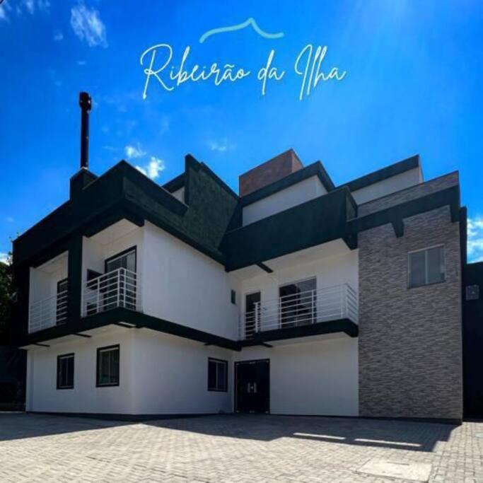 Cobertura Duplex com Jacuzzi Privativa.