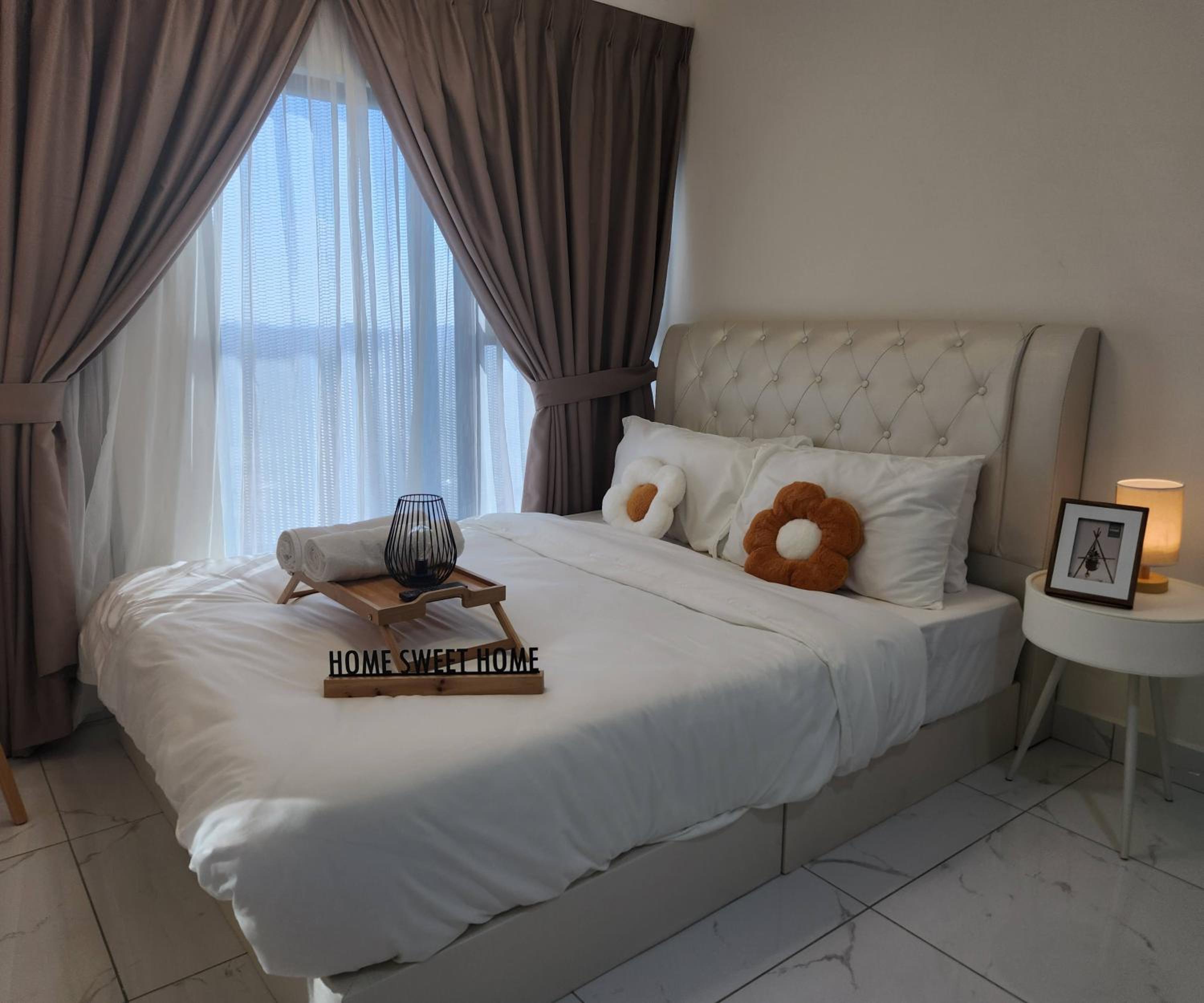 Arte Cheras by Inn Lux