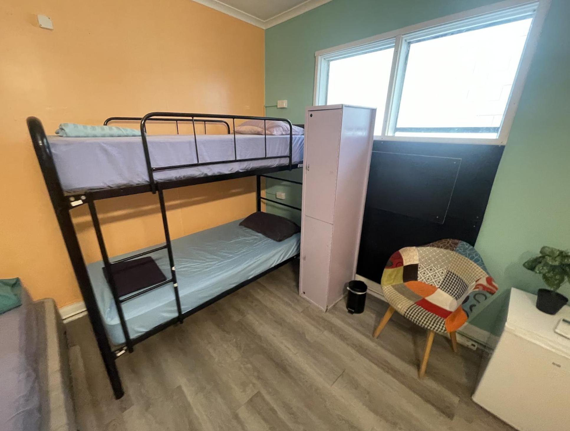 The Cozy Hostel - Motel